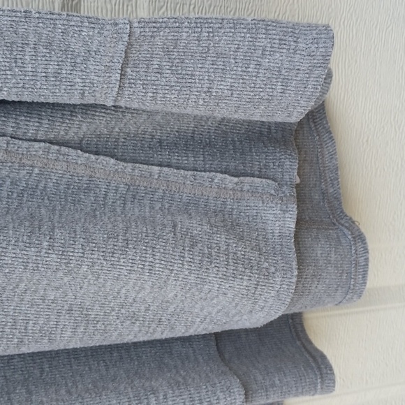 Wildfox Haley Gray Brushed Super Soft V Neck Sweater Top Athleisure Size XL - Picture 5 of 7